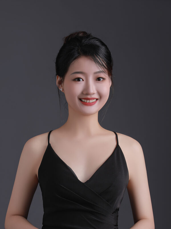 Kefan Wang - Gesang, Chorleitung, Klavier